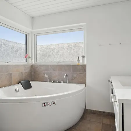 Holiday home Lovely In Southern Jutland Nedre Lysabild